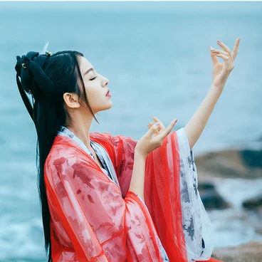 紅妝紗衣女生頭像，唯美古風真人頭像