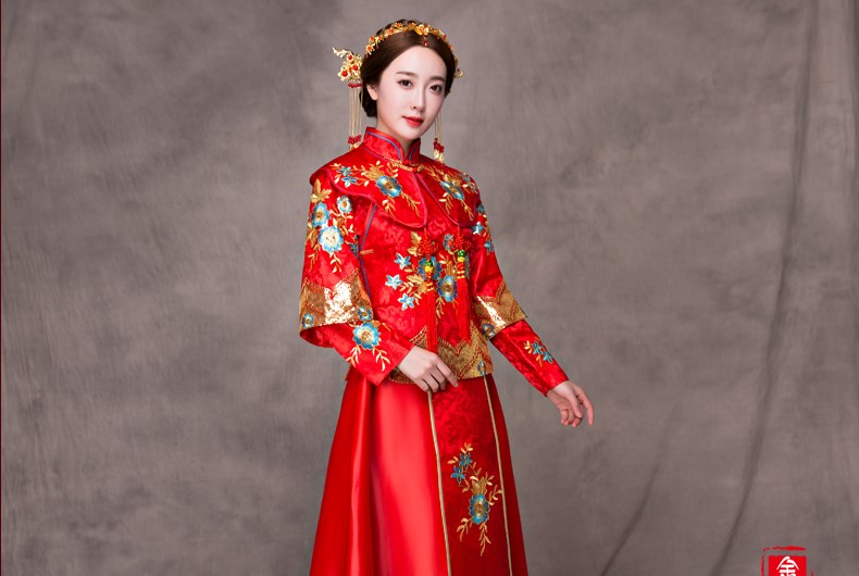 華麗蘭花刺繡新娘禮服，家佳樂文學(xué)中式禮服