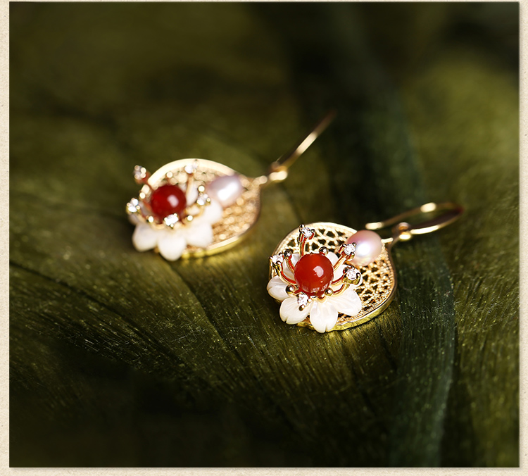 家佳樂文學(xué)時尚氣質(zhì)耳環(huán)首飾