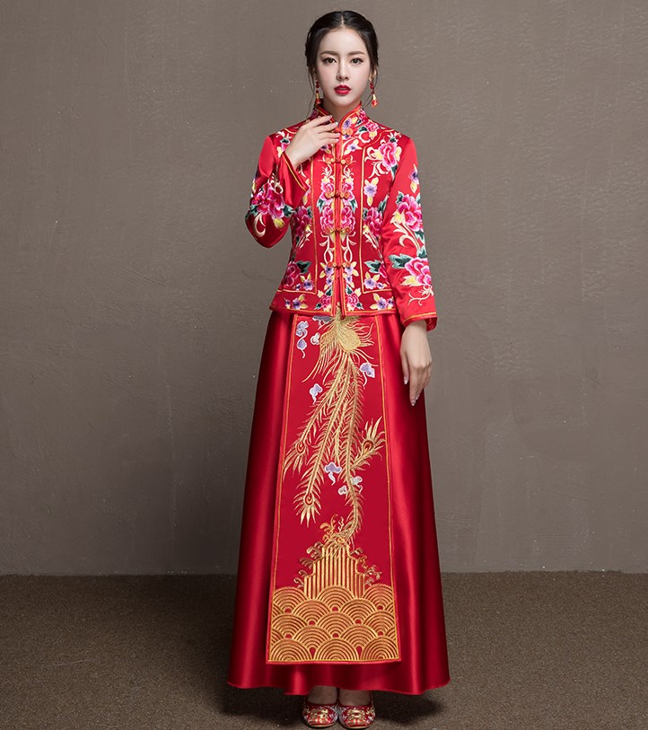 牡丹花新娘結(jié)婚禮服，金風(fēng)裙擺中式禮服