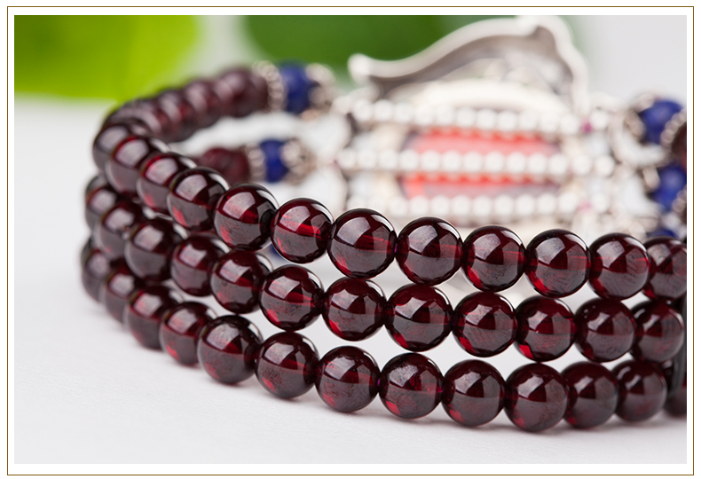 雙魚戲珠民族風酒紅色石榴石手串