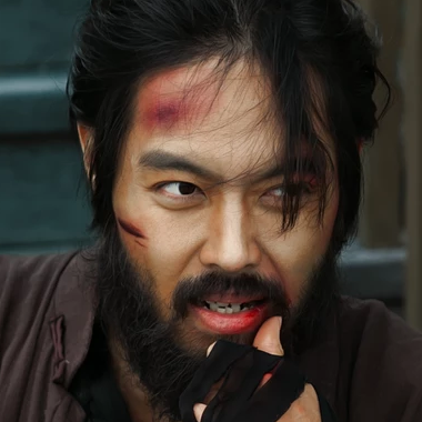 霸氣男生打架帶兵器頭像，唯美古風(fēng)真人頭像