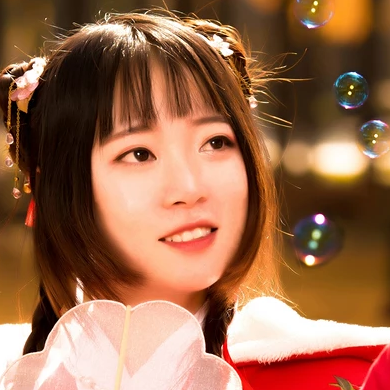 銀杏紅衣閨蜜頭像，唯美古風(fēng)真人頭像