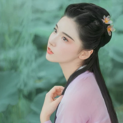 柳下紫衣帶傘頭像，唯美古風(fēng)真人頭像