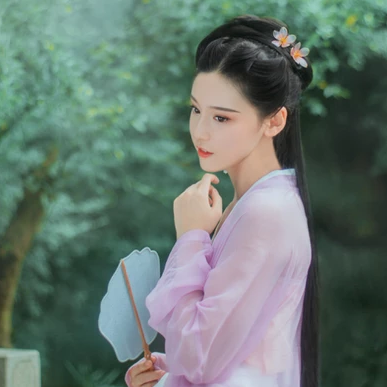 柳下紫衣帶傘頭像，唯美古風(fēng)真人頭像