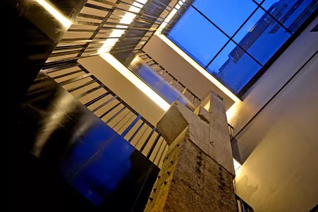 杭州·秀酒店，像上世紀劇場上演一場故事