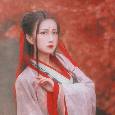 楓葉紅女生頭像，唯美古風(fēng)真人頭像