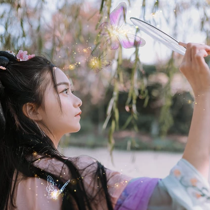 高貴紫衣紅紗帶傘女生頭像，唯美古風(fēng)真人頭像