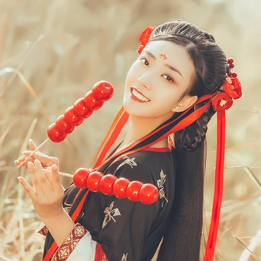 紅妝帶紅傘女生頭像，唯美古風(fēng)真人頭像