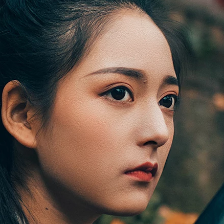 霸氣帶兵器俠客女生頭像，唯美古風(fēng)真人頭像