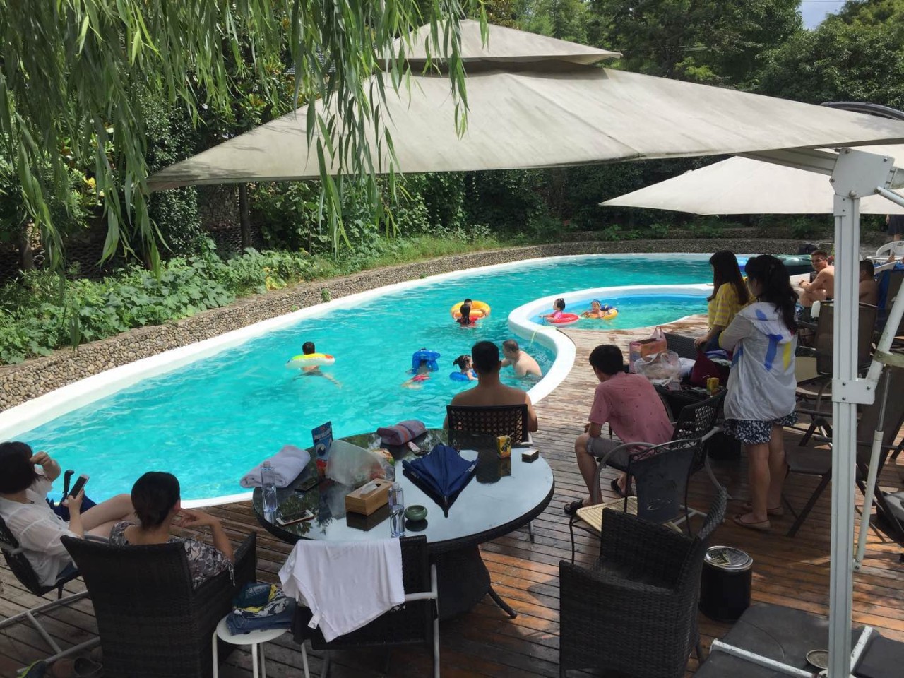 讓時(shí)光和經(jīng)歷變成一本書：中國(guó)首家圖書館民宿