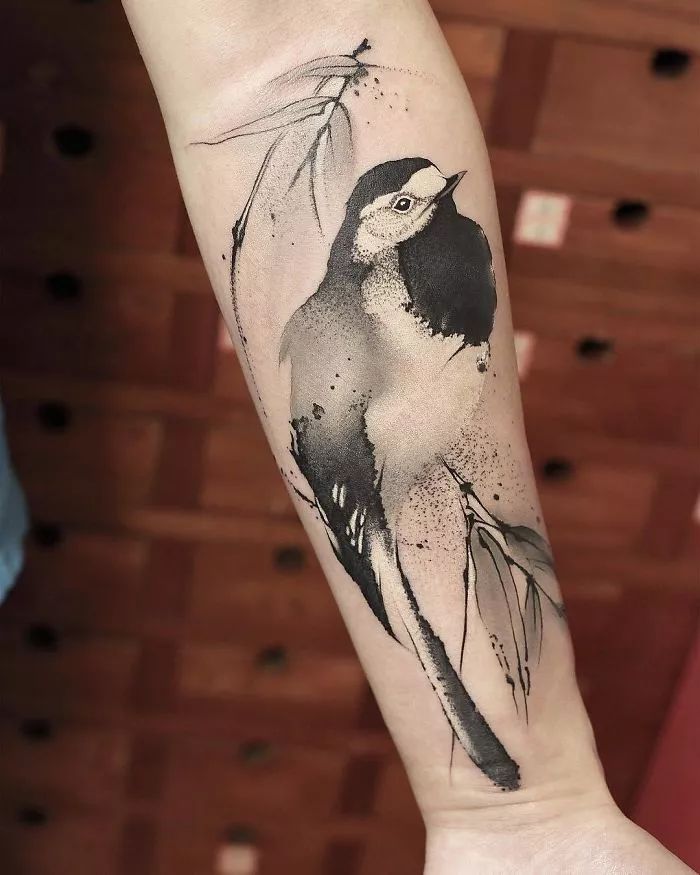 水墨人體彩繪藝術(shù)，傳統(tǒng)國畫與時(shí)尚刺青的融合