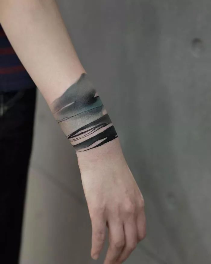 水墨人體彩繪藝術(shù)，傳統(tǒng)國(guó)畫(huà)與時(shí)尚刺青的融合