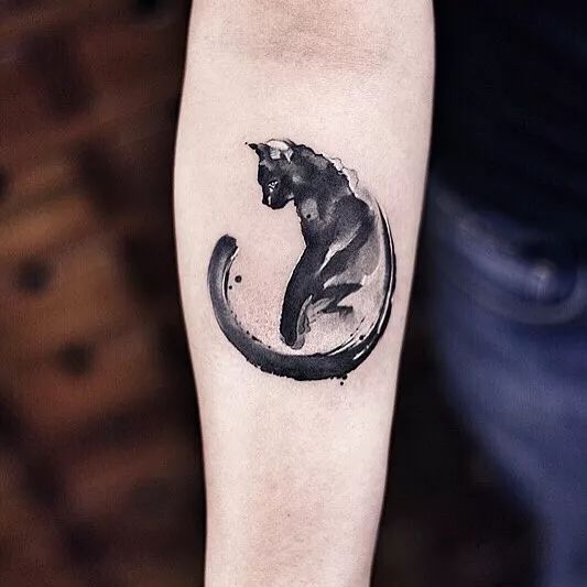 水墨人體彩繪藝術(shù)，傳統(tǒng)國(guó)畫(huà)與時(shí)尚刺青的融合