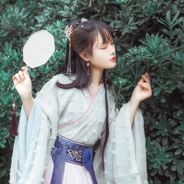 漢服情侶帶團(tuán)扇頭像，唯美古風(fēng)真人頭像