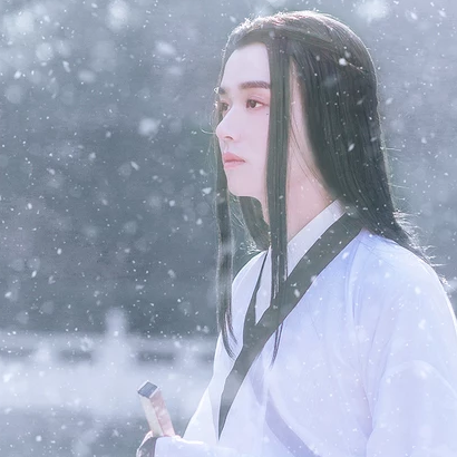 雪景翩翩公子帶折扇頭像，唯美古風(fēng)真人頭像
