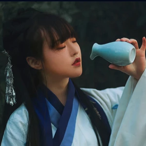 文藝帶樂(lè)器女生頭像，唯美古風(fēng)真人頭像