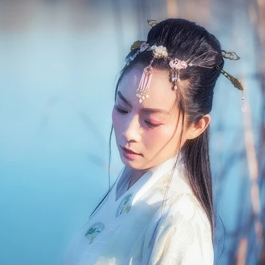 文藝帶笛子女生頭像，唯美古風(fēng)真人頭像