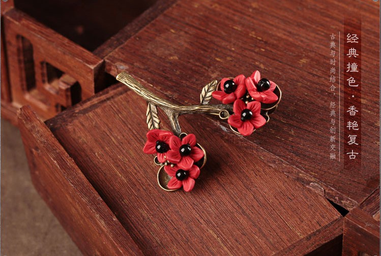 家佳樂文學紅色梅花花朵飾品