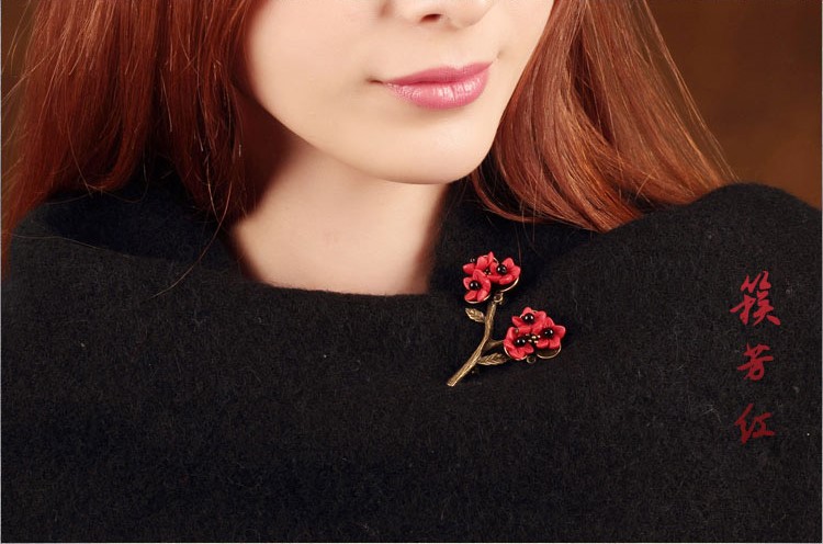 家佳樂文學紅色梅花花朵飾品