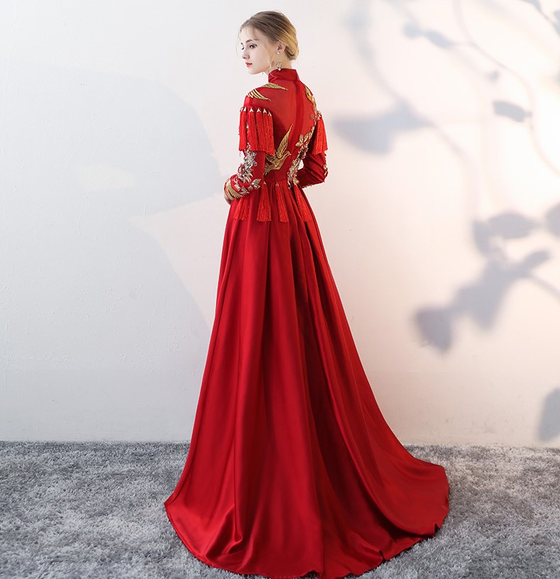 時尚酒紅色中式禮服，流蘇古典新娘禮服