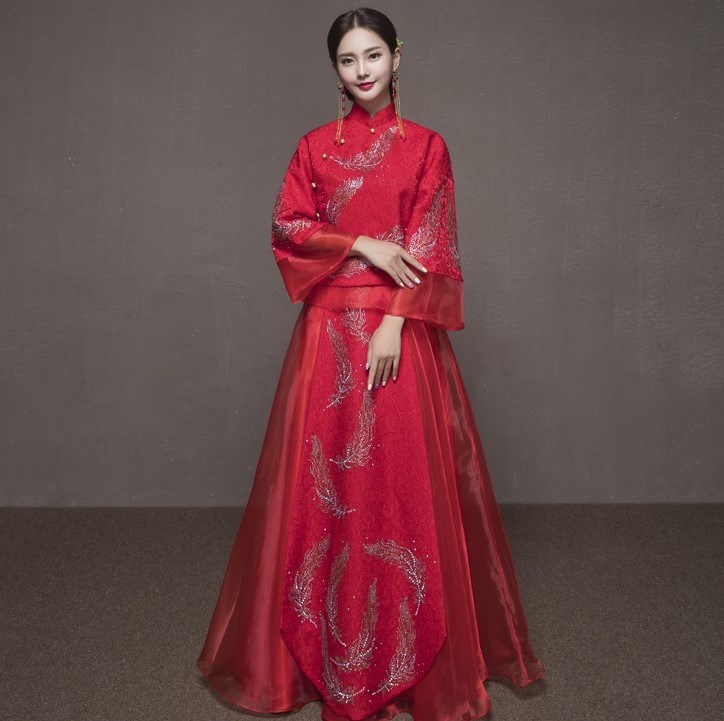 羽毛圖案新娘結(jié)婚禮服，簡(jiǎn)約大氣中式禮服