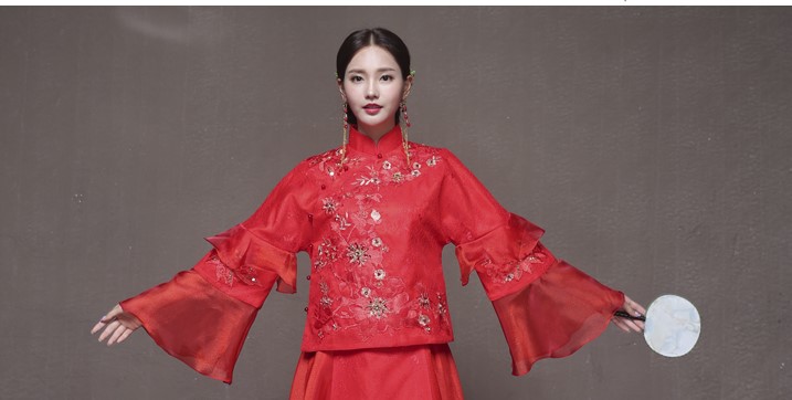 靈秀荷葉袖中式禮服，典雅韻味新娘禮服