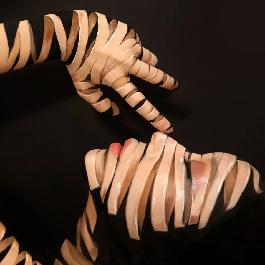 人體彩繪藝術(shù)：在皮膚上畫(huà)畫(huà)，美爆了!