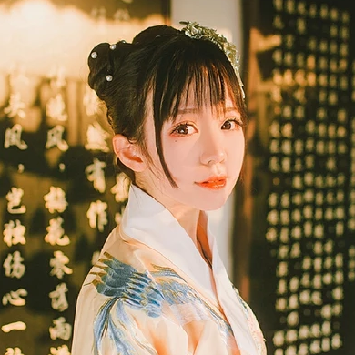 清新可愛帶團扇女生頭像，唯美古風(fēng)真人頭像