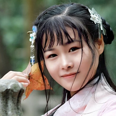 楓葉韻味女生頭像，唯美古風(fēng)真人頭像