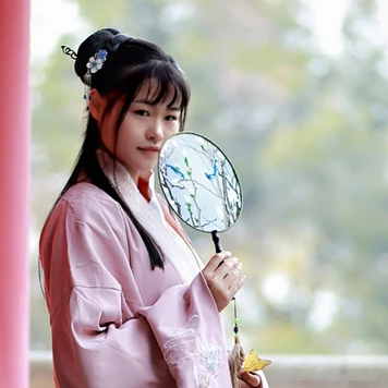 楓葉韻味女生頭像，唯美古風(fēng)真人頭像