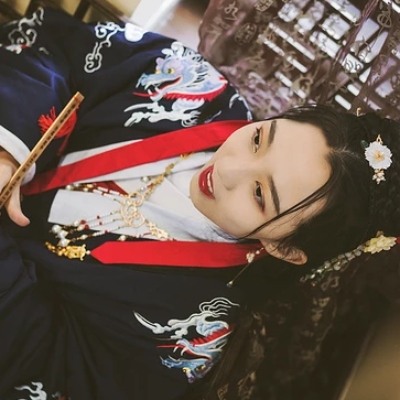 書香氣息女生頭像，唯美古風(fēng)真人頭像