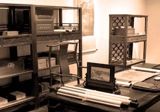 名人書房欣賞：遠(yuǎn)離塵世的一個(gè)美妙的書房