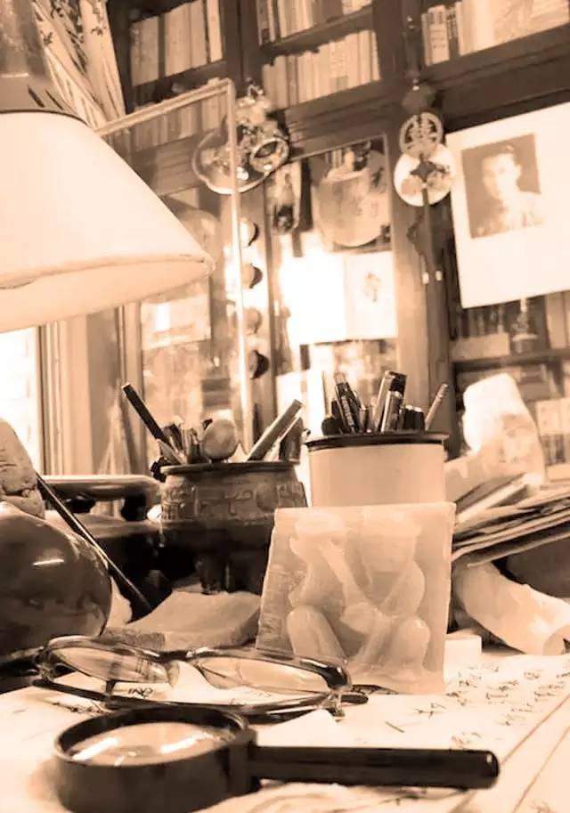 名人書房欣賞：遠(yuǎn)離塵世的一個(gè)美妙的書房