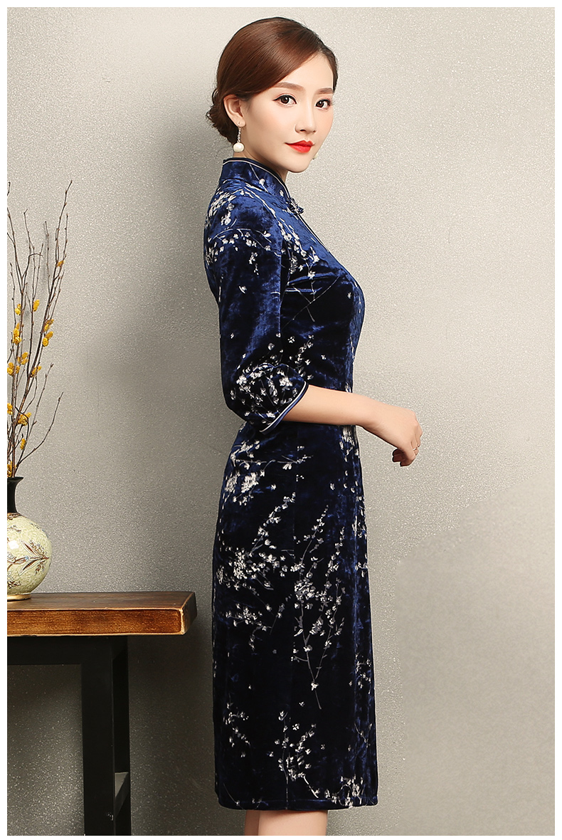 優(yōu)雅時尚梅蘭旗袍，復(fù)古絲絨印花旗袍裙