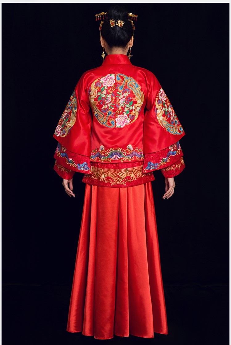 金玉良緣中式禮服，鳳穿牡丹新娘禮服