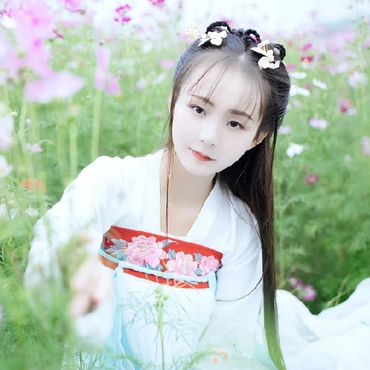 小清新花朵帶團(tuán)扇女生頭像，唯美古風(fēng)真人頭像
