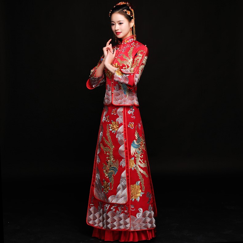 高貴華美中式禮服，秀禾龍鳳褂新娘禮服