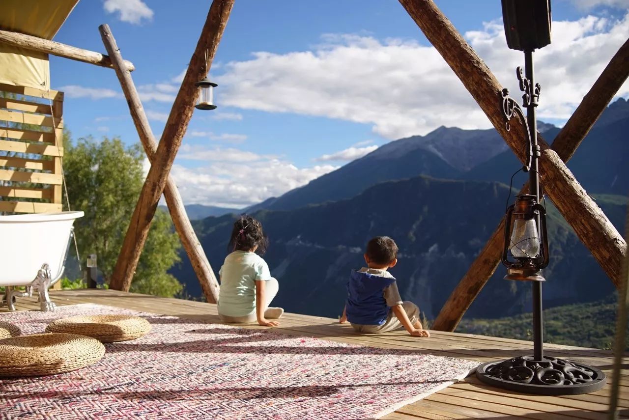 云階·格蘭平營地，踩著云一步步登上哈巴雪山