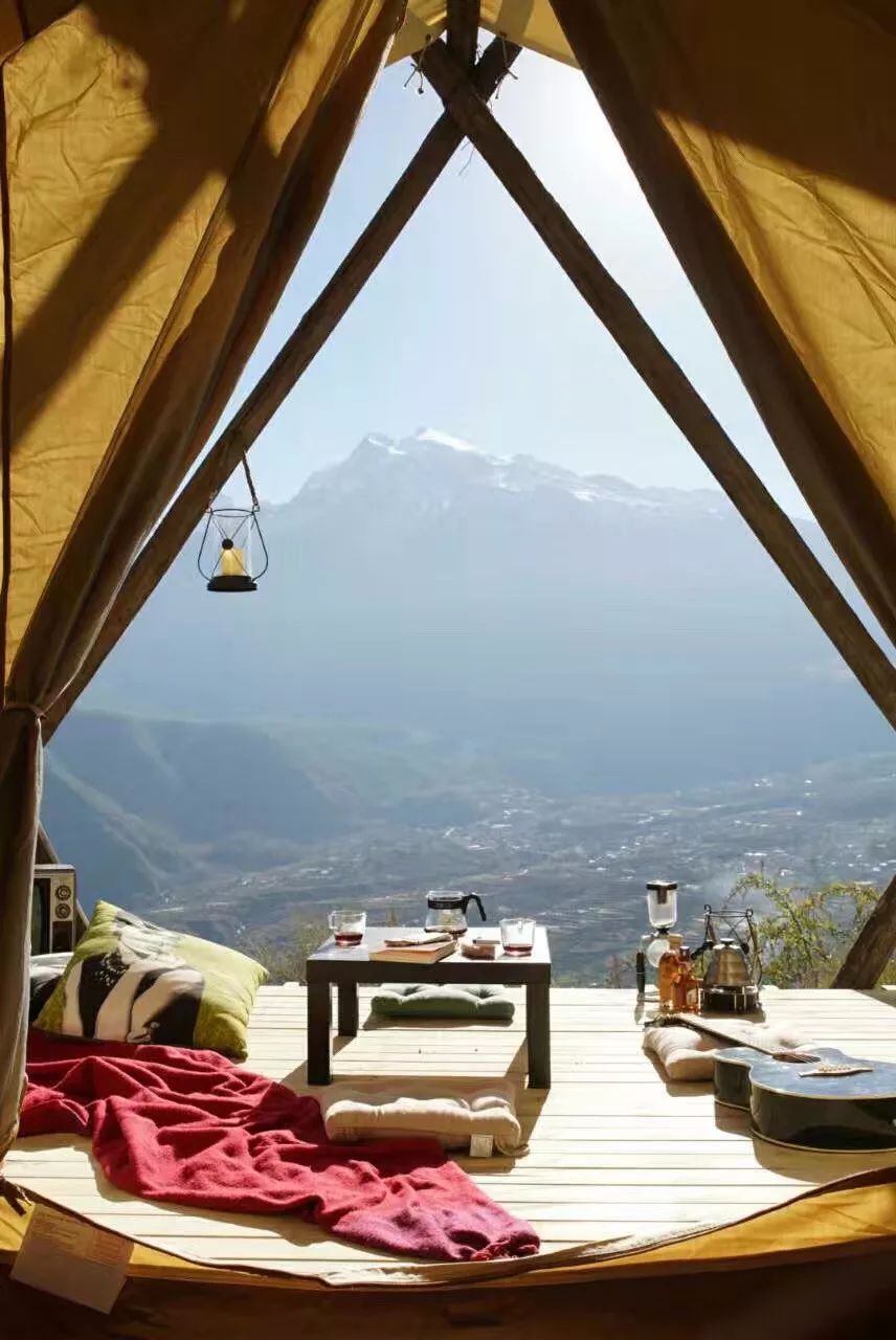 云階·格蘭平營(yíng)地，踩著云一步步登上哈巴雪山