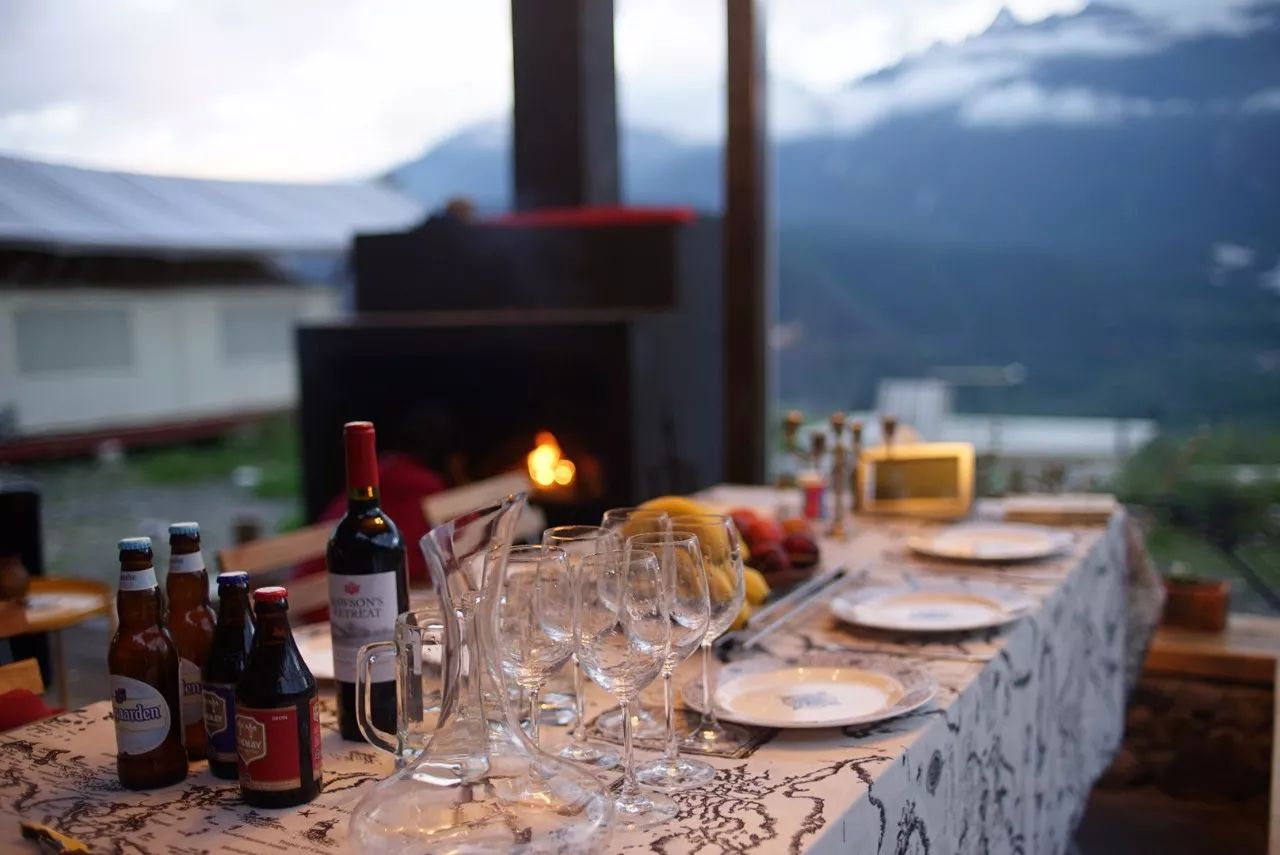 云階·格蘭平營(yíng)地，踩著云一步步登上哈巴雪山