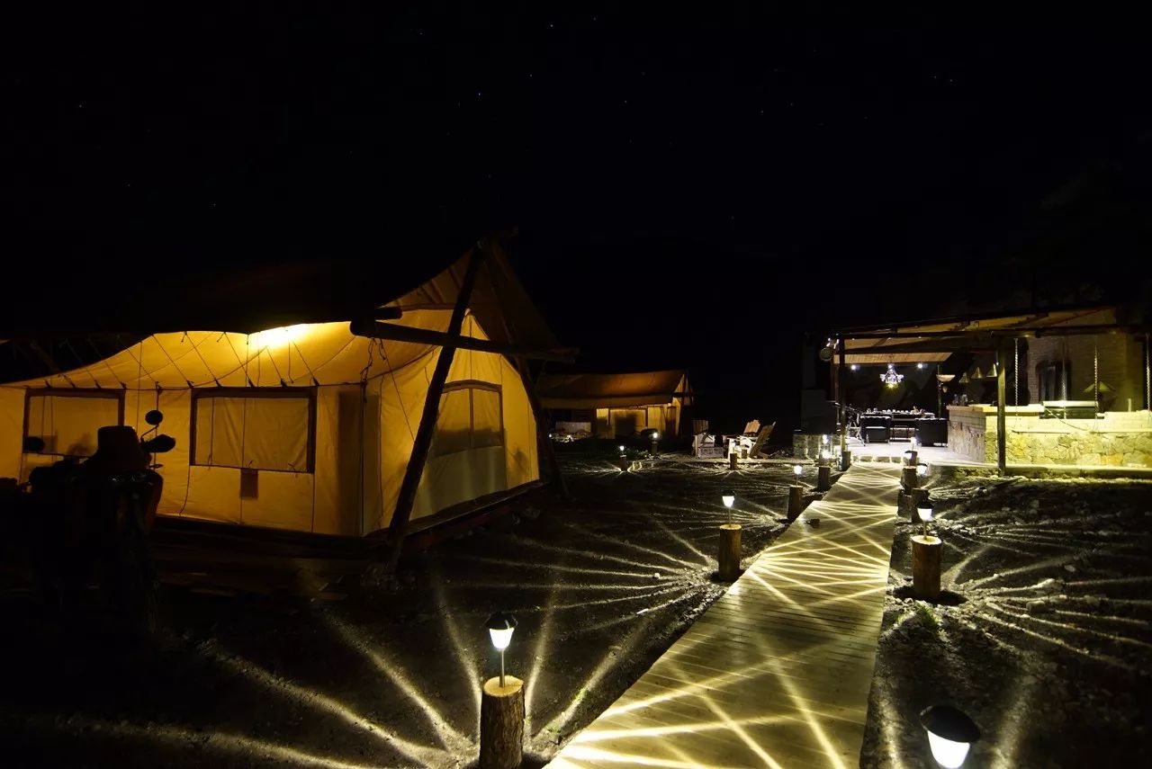 云階·格蘭平營地，踩著云一步步登上哈巴雪山