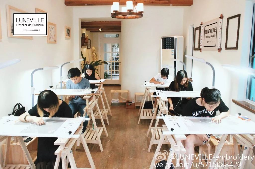 骨子里的刺繡藝術(shù)：用刺繡技藝把生活過成詩