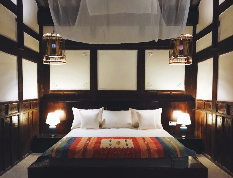 路之青城，在應(yīng)該努力的年紀(jì)留下精彩的痕跡！