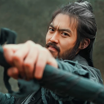 江湖英雄帶兵器男生頭像，唯美古風(fēng)真人頭像