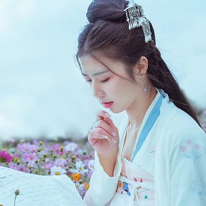 花開(kāi)文藝女生頭像，唯美古風(fēng)真人頭像