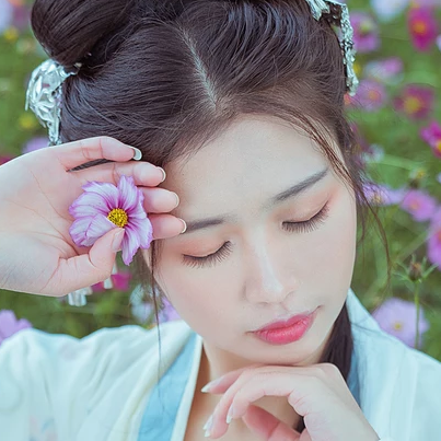 花開(kāi)文藝女生頭像，唯美古風(fēng)真人頭像
