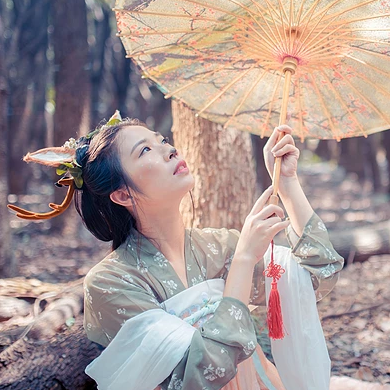 麋鹿精靈女生頭像，唯美古風真人頭像