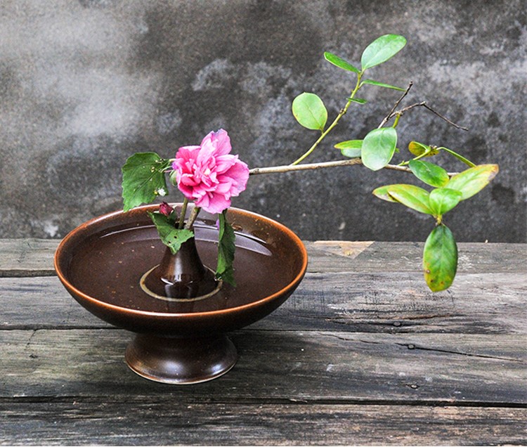 詩意古樸典雅插花藝術：東方韻味中式插花