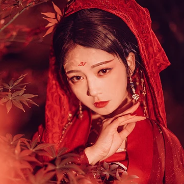 朱紅嬌艷女生頭像，唯美古風真人頭像